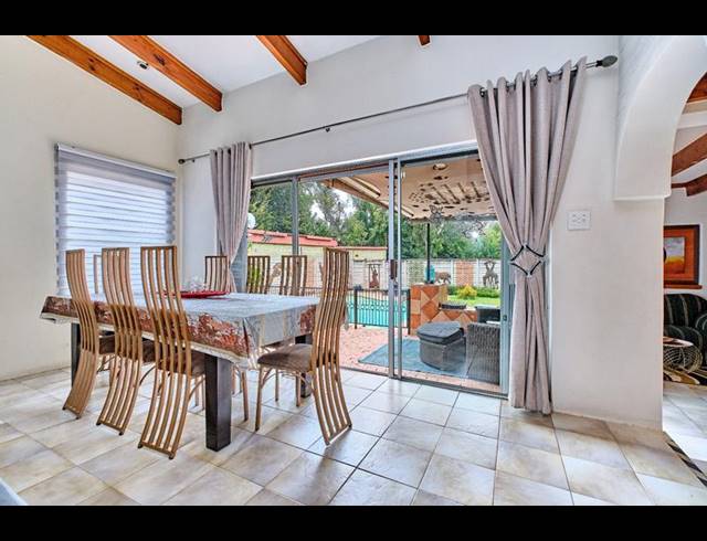 5 BEDROOM PROPERTY TO RENT IN RIVONIA